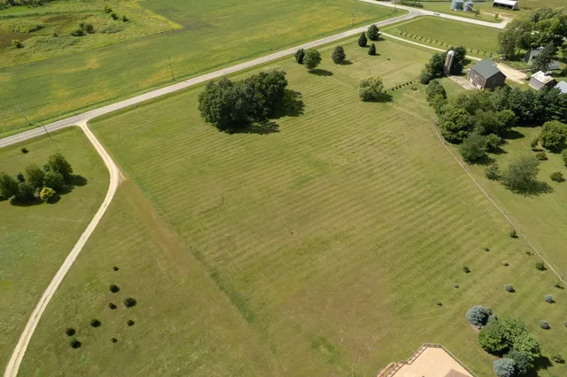 $899,000 | 14949 Saunders Road, Pecatonica, IL 61063