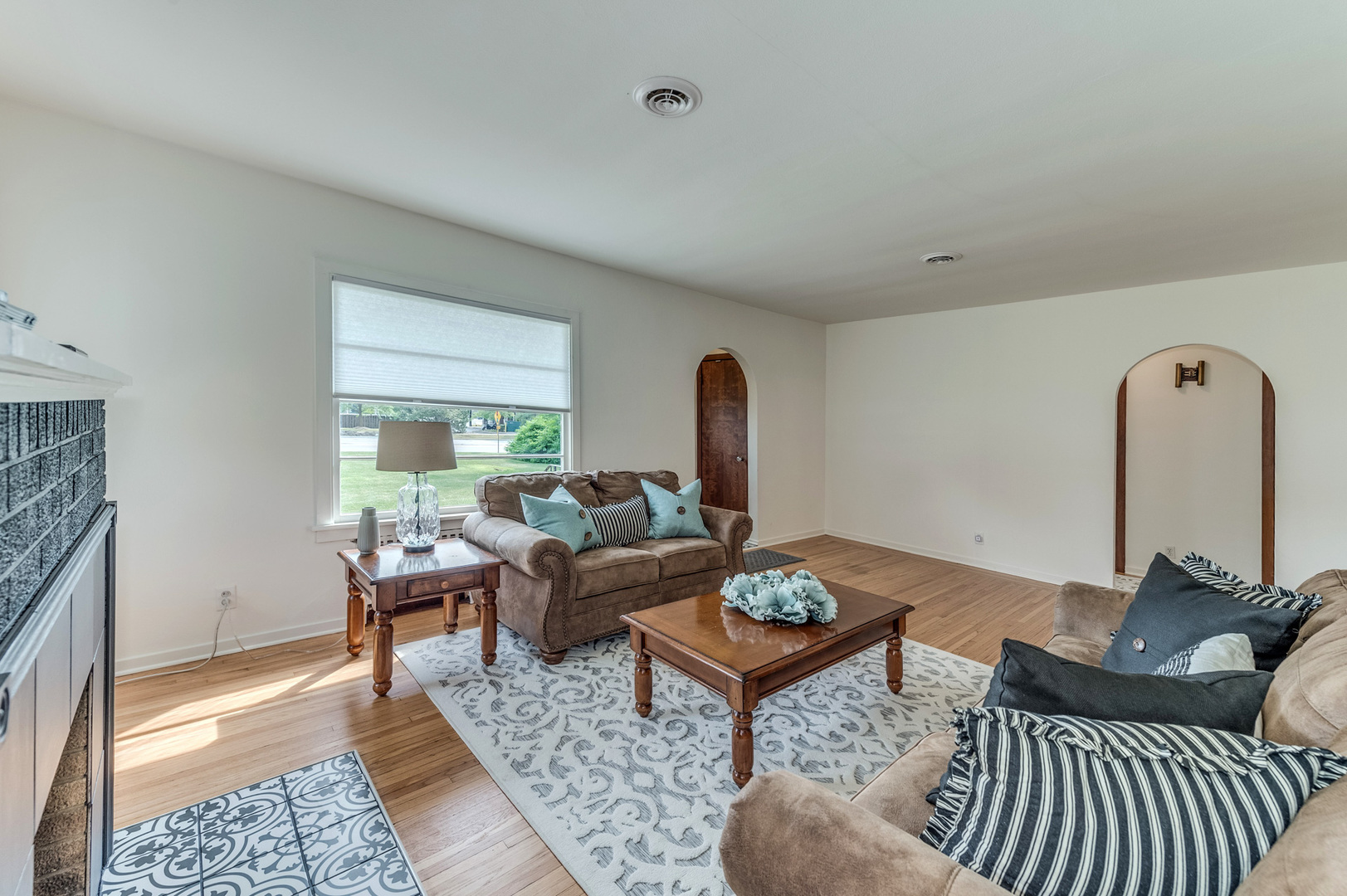 2901 Caton Farm Road Joliet, IL 60435 - Photo 5 of 25