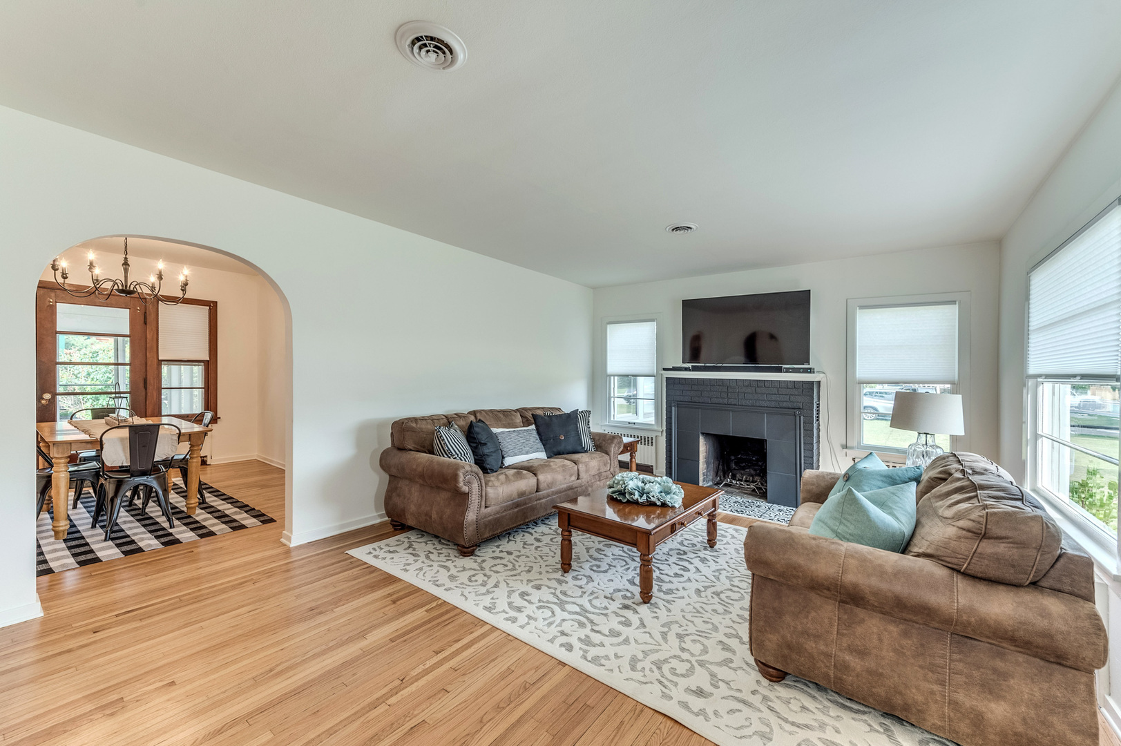 2901 Caton Farm Road Joliet, IL 60435 - Photo 7 of 25