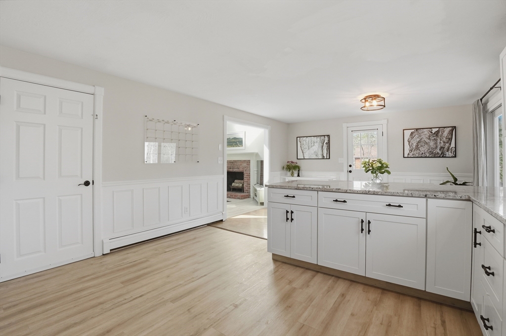 296 Meiggs Backus Road Sandwich, MA 02563 - Photo 13 of 40
