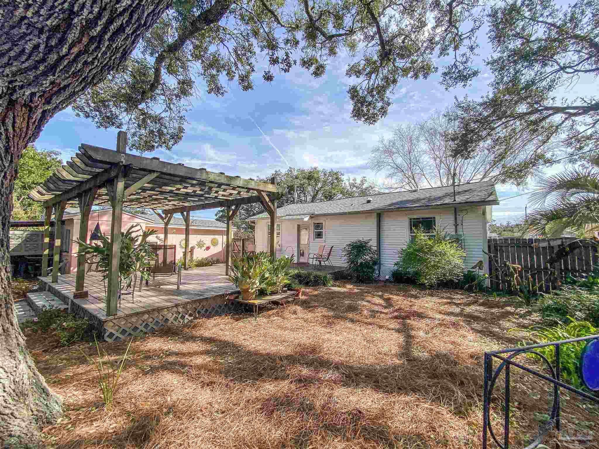 303 Southeast Kalash Road Pensacola, FL 32507 - Photo 28 of 43