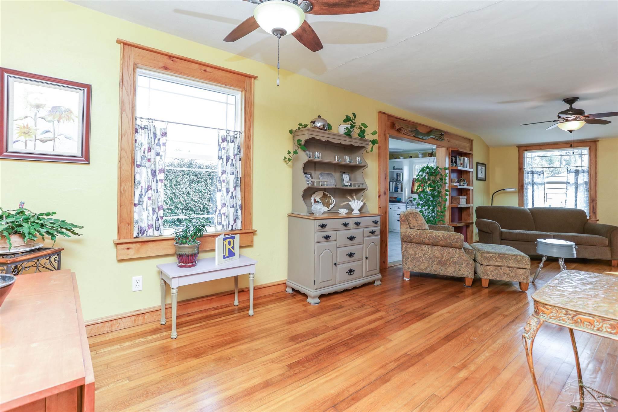 303 Southeast Kalash Road Pensacola, FL 32507 - Photo 9 of 43