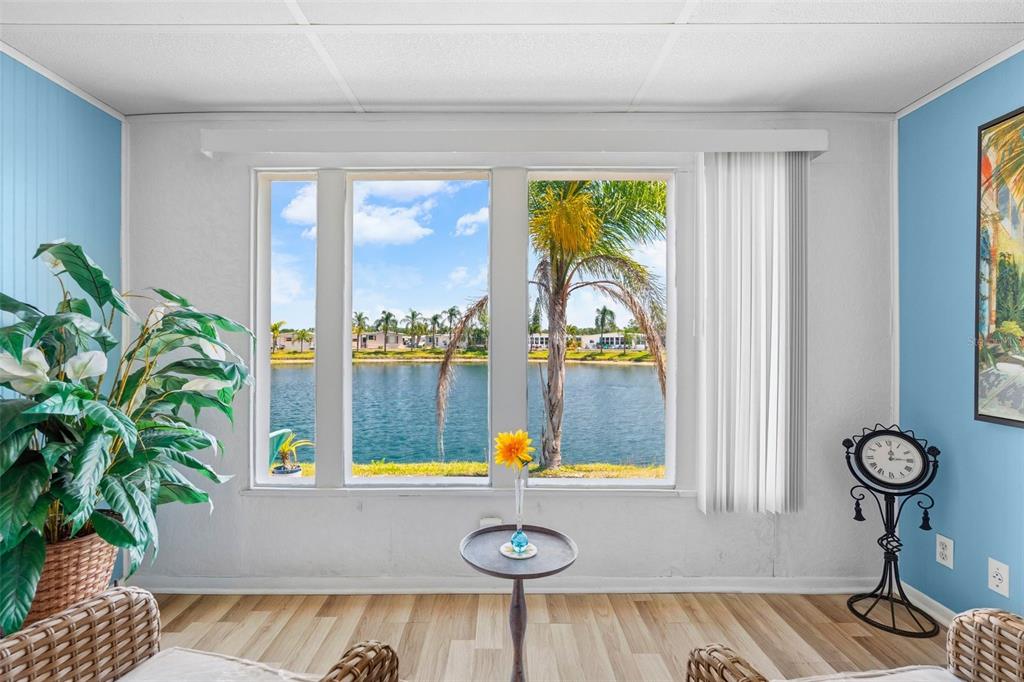 970 Jolanda Circle Venice, FL 34285 - Photo 11 of 34 a view of living room with furniture and window