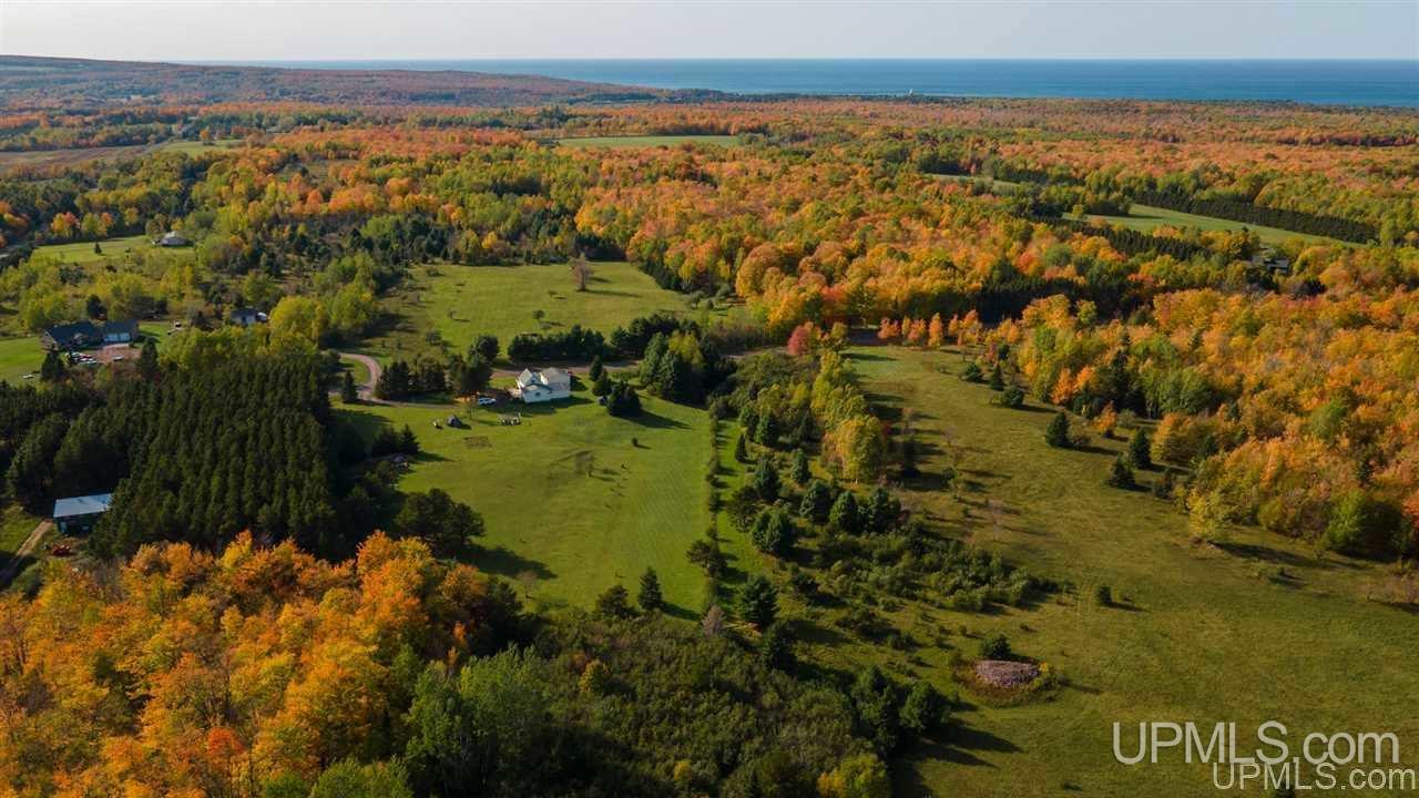 55140 Salo Road Hancock, MI 49930 - Photo 3 of 17 Gallery Image 3