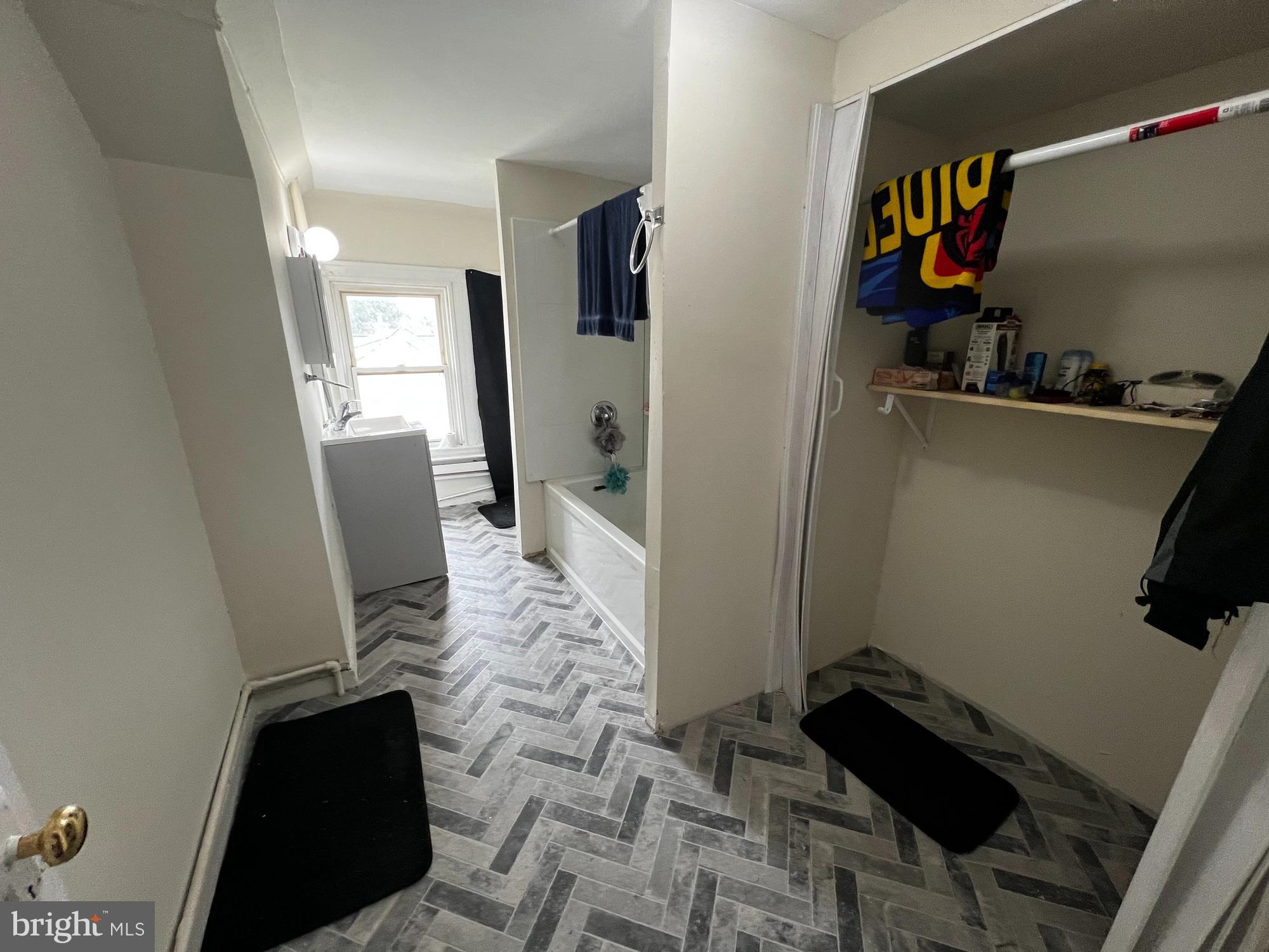 3702 Chesholm Road Baltimore, MD 21216 - Photo 8 of 10
