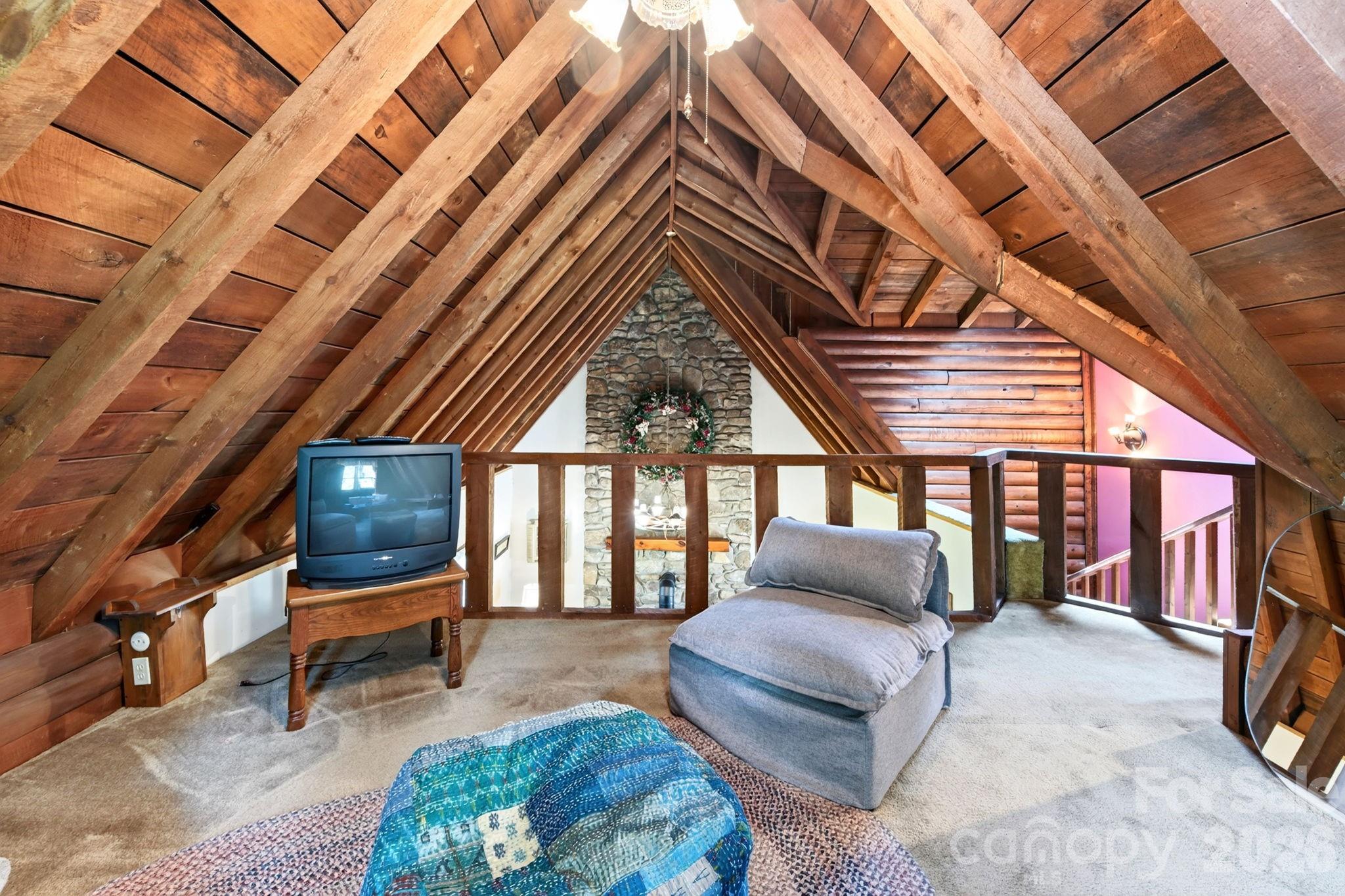 82 Sharon Road Fairview, NC 28730 - Photo 20 of 37 Gallery Image 20