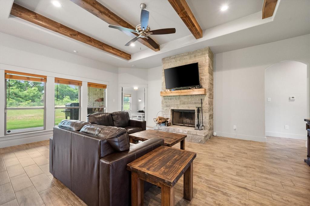 1052 Kessler Road Weatherford, TX 76087 - Photo 15 of 40