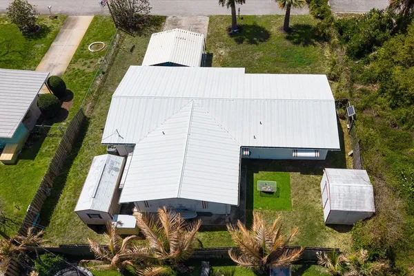 $400,000 | 3141 Northeast Spruce Ridge Avenue, Jensen Beach, FL 34957