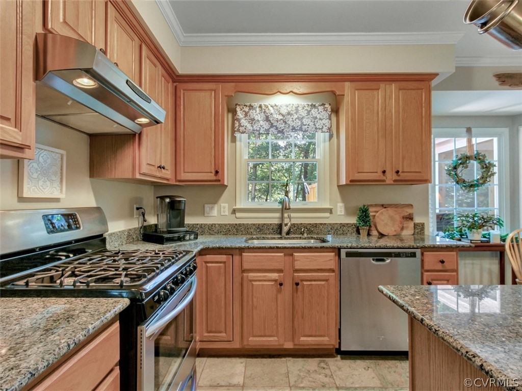5509 Chestnut Bluff Road Midlothian, VA 23112 - Photo 10 of 35 Gallery Image 10