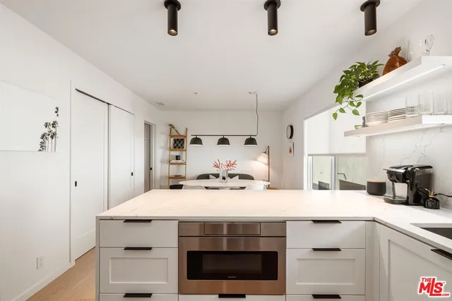 $1,599,000 | 958 18th Street, Unit 5, Santa Monica, CA 90403