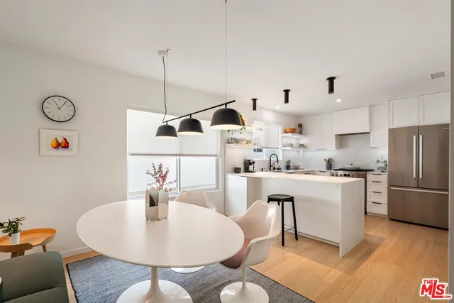 $1,599,000 | 958 18th Street, Unit 5, Santa Monica, CA 90403