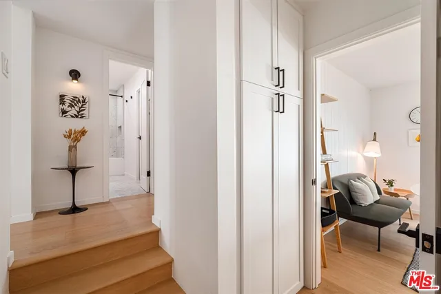 $1,599,000 | 958 18th Street, Unit 5, Santa Monica, CA 90403