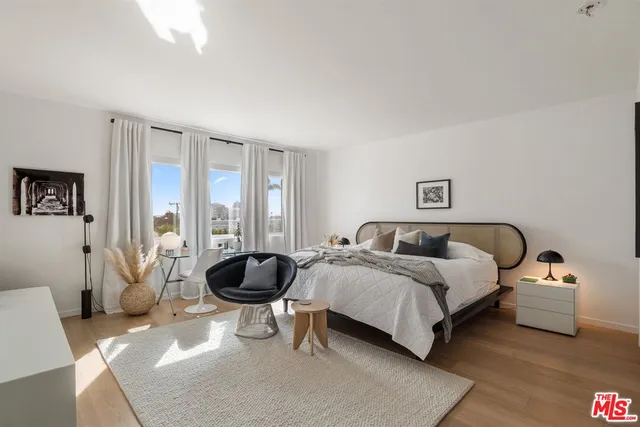 $1,599,000 | 958 18th Street, Unit 5, Santa Monica, CA 90403