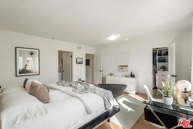 $1,599,000 | 958 18th Street, Unit 5, Santa Monica, CA 90403