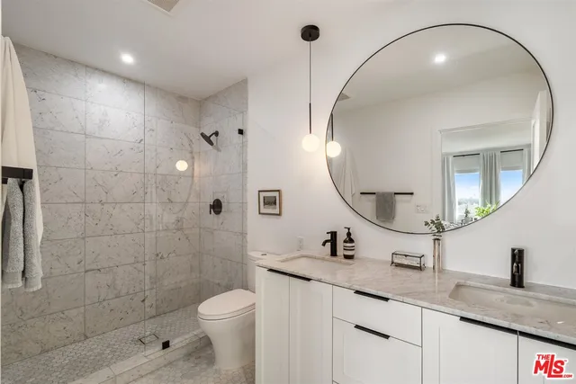 $1,599,000 | 958 18th Street, Unit 5, Santa Monica, CA 90403