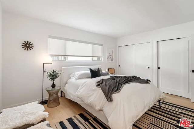 $1,599,000 | 958 18th Street, Unit 5, Santa Monica, CA 90403