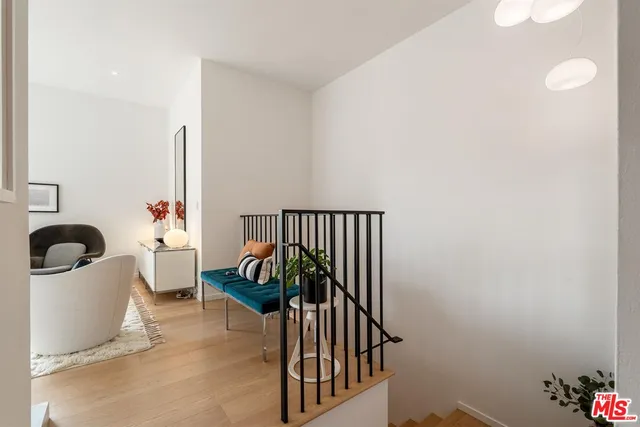 $1,599,000 | 958 18th Street, Unit 5, Santa Monica, CA 90403