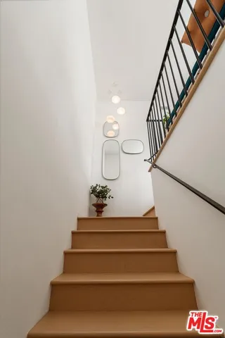 $1,599,000 | 958 18th Street, Unit 5, Santa Monica, CA 90403