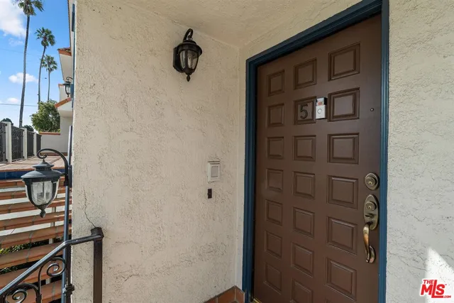 $1,599,000 | 958 18th Street, Unit 5, Santa Monica, CA 90403