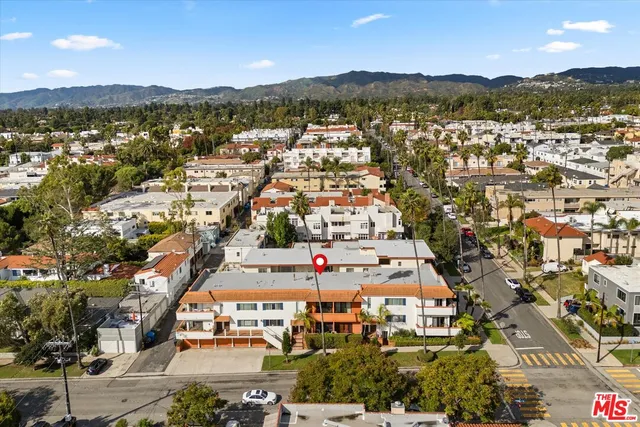 $1,599,000 | 958 18th Street, Unit 5, Santa Monica, CA 90403