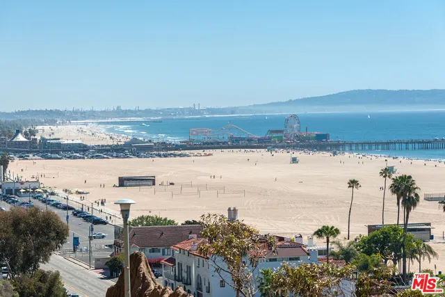 $1,599,000 | 958 18th Street, Unit 5, Santa Monica, CA 90403