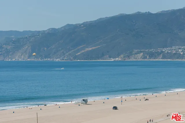 $1,599,000 | 958 18th Street, Unit 5, Santa Monica, CA 90403