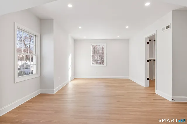 $7,500 | 10 Greenwood Avenue, Darien, CT 06820