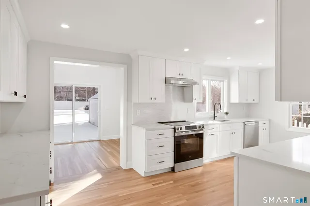 $7,500 | 10 Greenwood Avenue, Darien, CT 06820