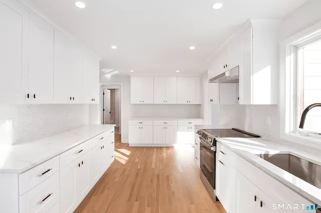 $7,500 | 10 Greenwood Avenue, Darien, CT 06820