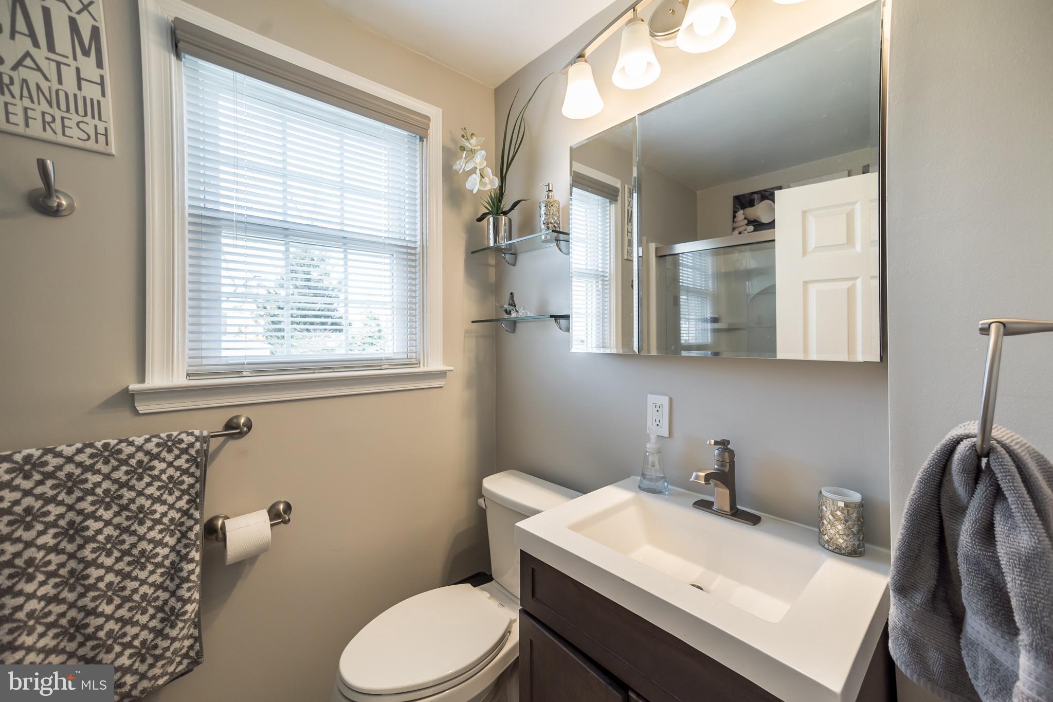 301 Kent Road Springfield, PA 19064 - Photo 22 of 30 Full Updated Bath Main Floor