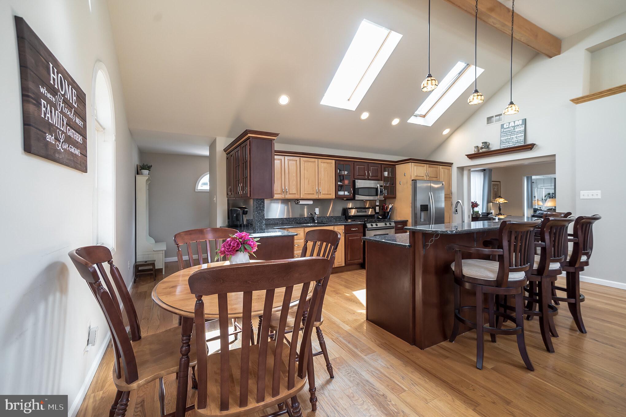 301 Kent Road Springfield, PA 19064 - Photo 10 of 30 Kitchen Breakfast Area