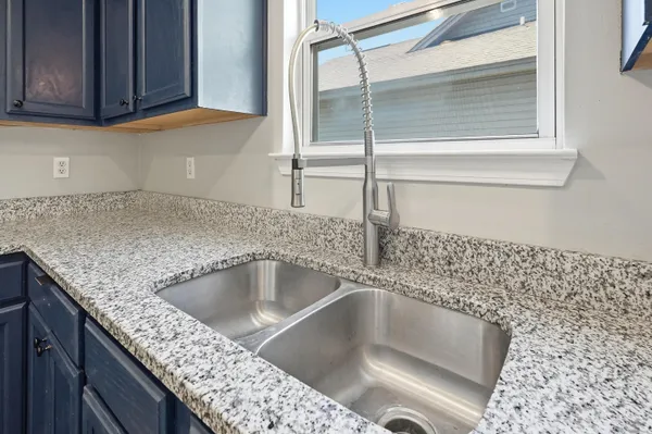 $2,550 | 176 Wright Circle, Niceville, FL 32578