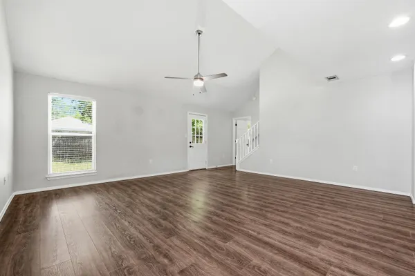 $2,550 | 176 Wright Circle, Niceville, FL 32578