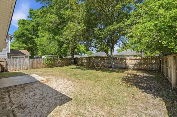 $2,550 | 176 Wright Circle, Niceville, FL 32578