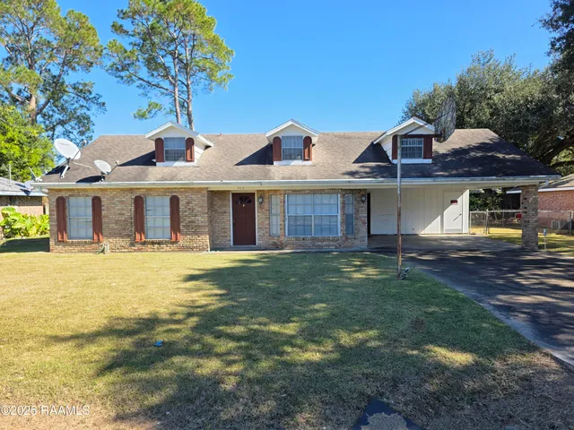 $132,000 | 304 Martin Oaks Drive, Lafayette, LA 70501