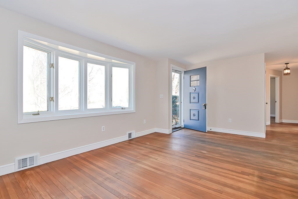 8 Holmes Road Ashland, MA 01721 - Photo 3 of 33