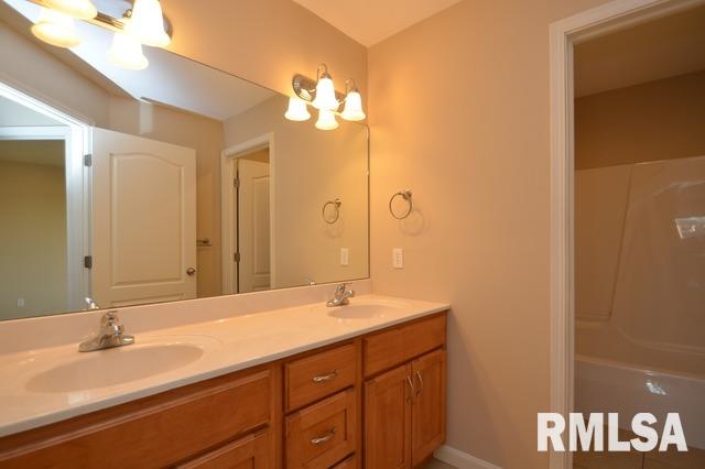 2045 West Geneva Road Peoria, IL 61615 - Photo 25 of 33 Gallery Image 25