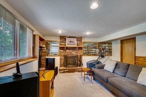 19 Olde Farm Road Easton, MA 02375 - Photo 19 of 29 Gallery Image 19