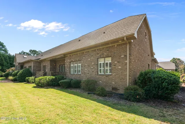 $638,000 | 7 Stanton Circle, Pinehurst, NC 28374