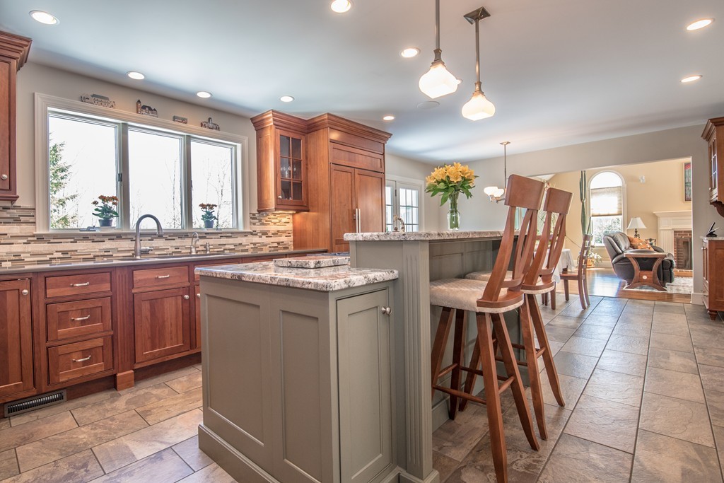 32 Spring Hill Road Merrimac, MA 01860 - Photo 5 of 30
