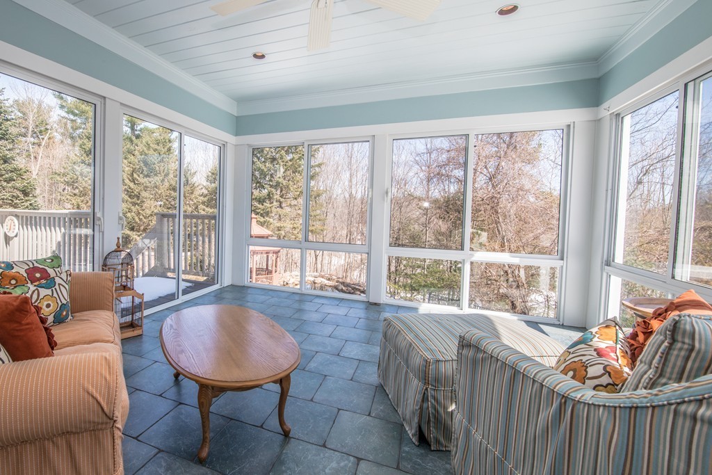 32 Spring Hill Road Merrimac, MA 01860 - Photo 10 of 30