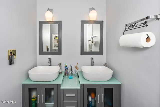 $574,900 | 28 Tudor Road, Albany, NY 12203