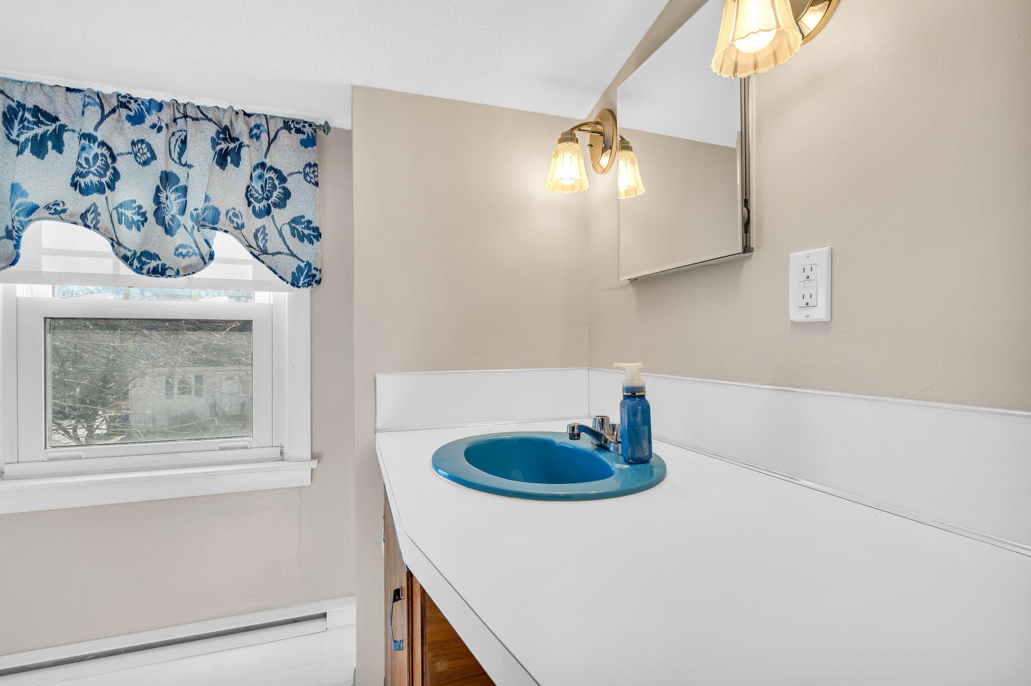 83 Independence Drive Westbrook, ME 04092 - Photo 20 of 35 20-web-or-mls-DSC00491