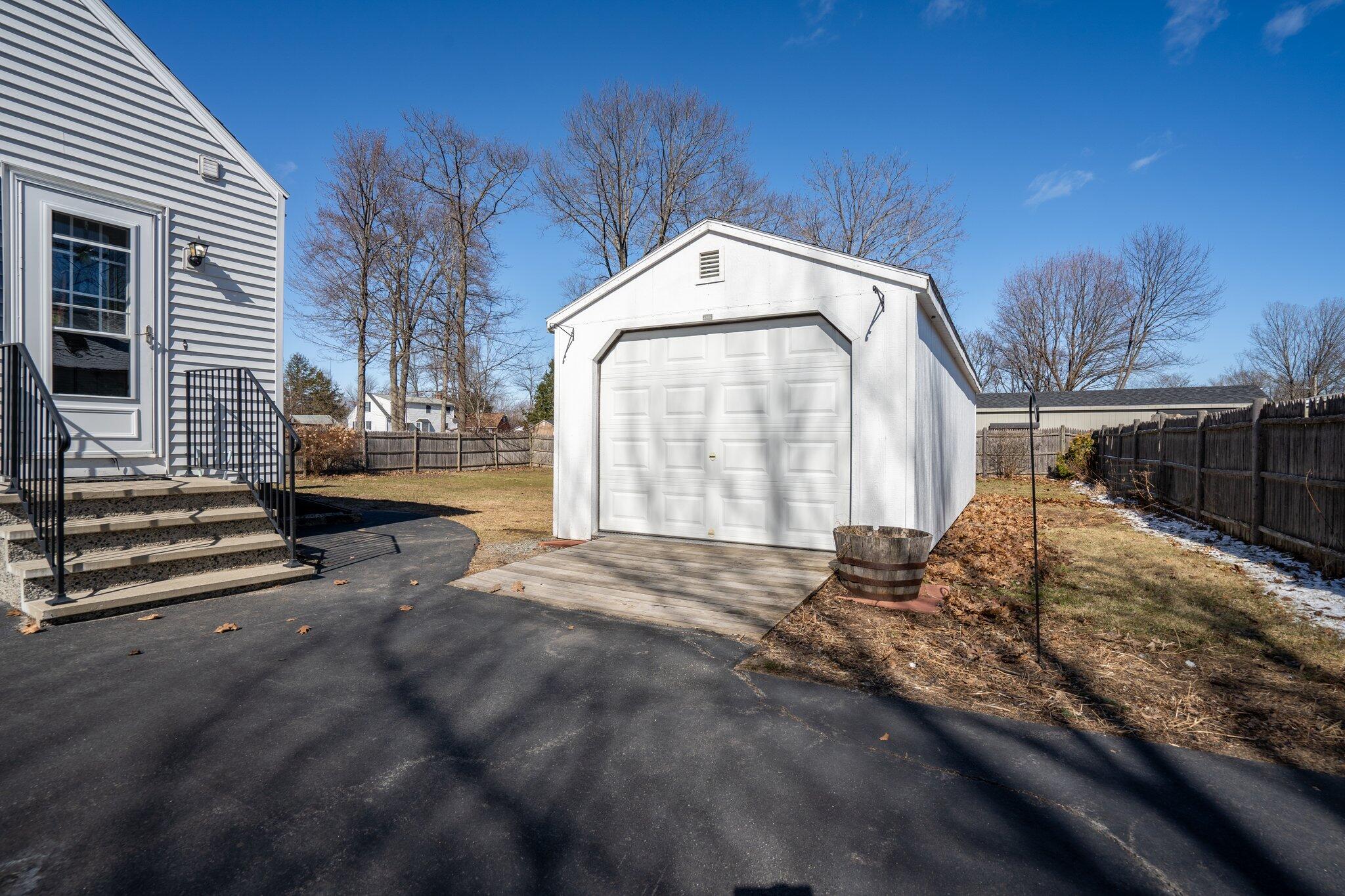 83 Independence Drive Westbrook, ME 04092 - Photo 4 of 35 3-web-or-mls-DSC00389