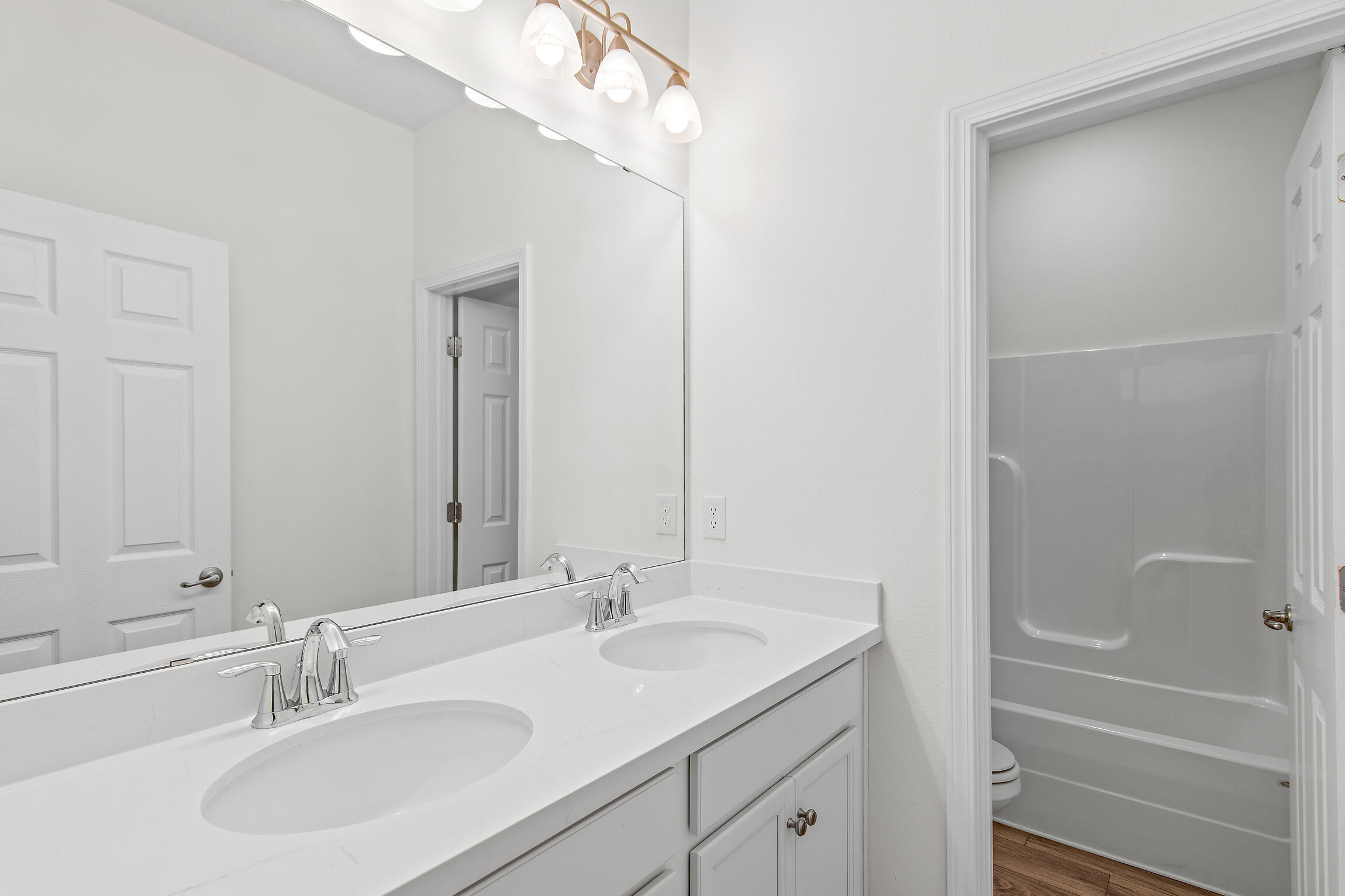 430 Fairway Crossing Freeport, FL 32439 - Photo 35 of 57 a bathroom with a sink and a mirror