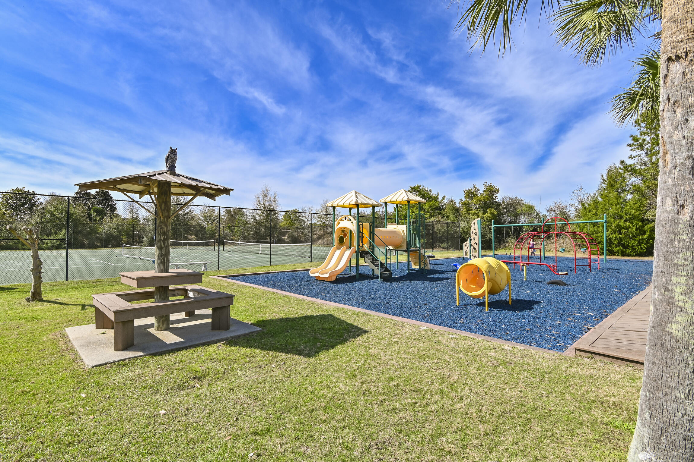 430 Fairway Crossing Freeport, FL 32439 - Photo 51 of 57 a view of a swimming pool with a patio