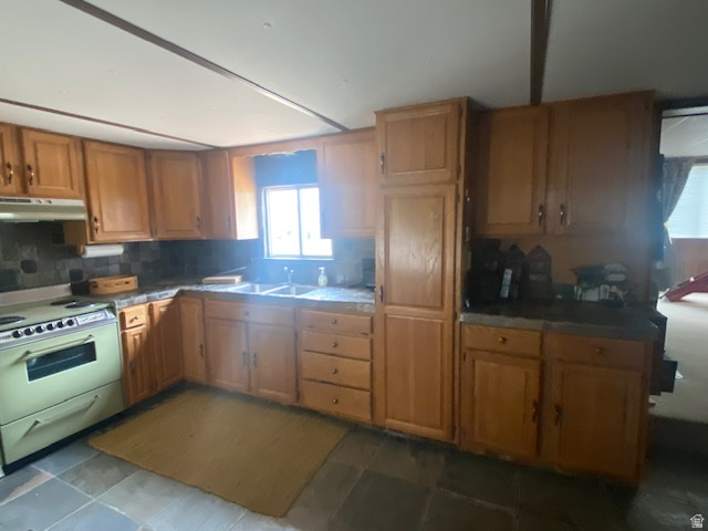 955 East 5240 North Helper, UT 84526 - Photo 9 of 23