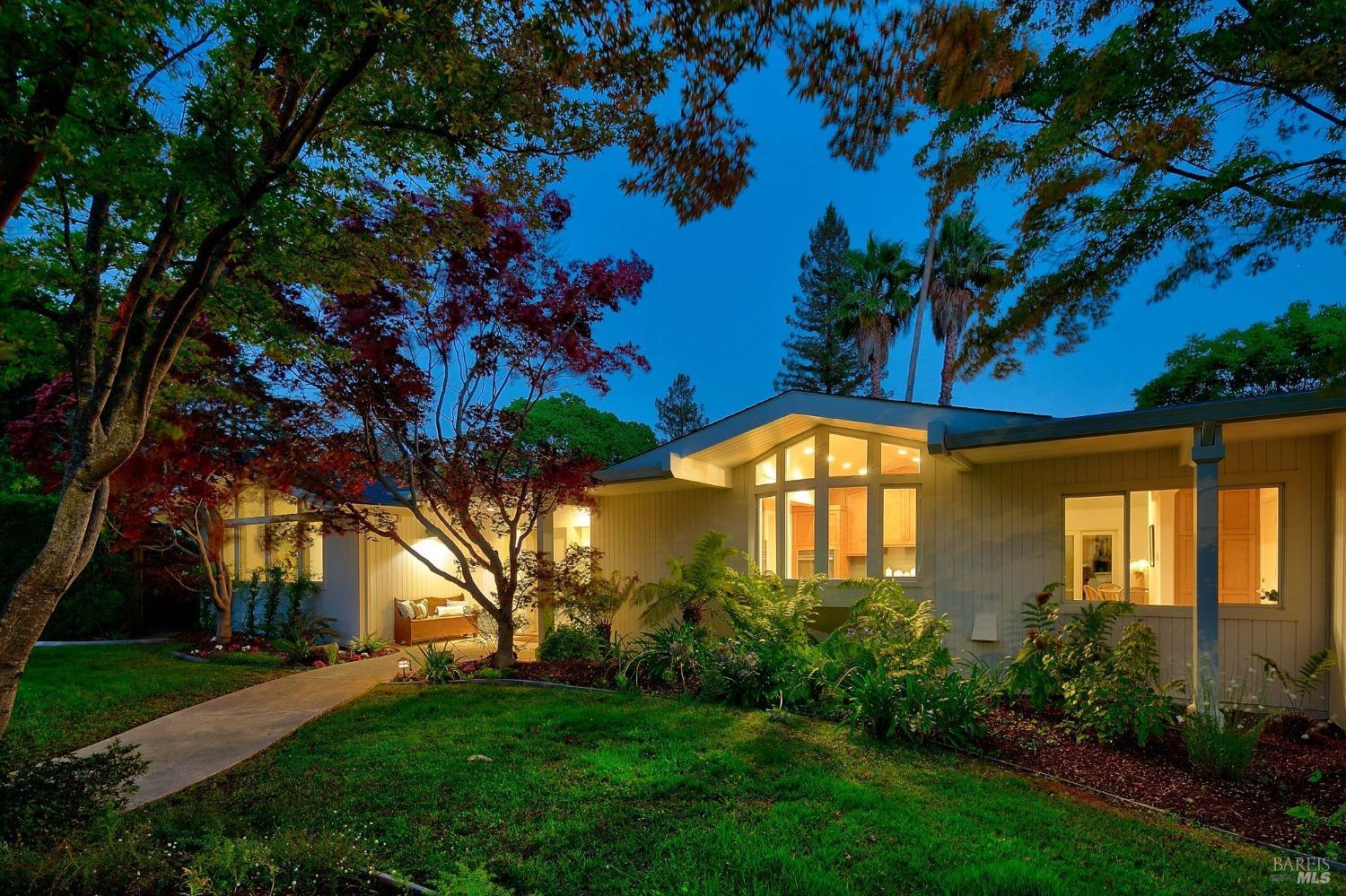 18 La Crescenta Way San Rafael, CA 94901 - Photo 1 of 1 This home sits on a very wide lot and has a deep set-back from the street, offering an extra degree of privacy and quiet.