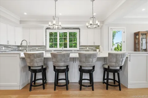 $4,799,000 | 7 Preston Lane, East Setauket, NY 11733