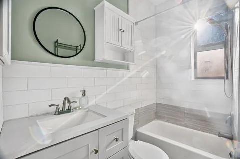 $489,000 | 247 Montgomery Street, Unit 7, Jersey City, NJ 07302